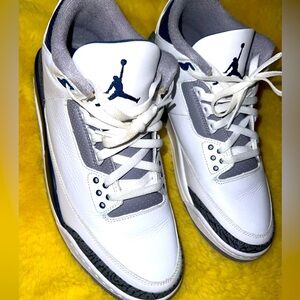Air Jordan retro 3’s size 11